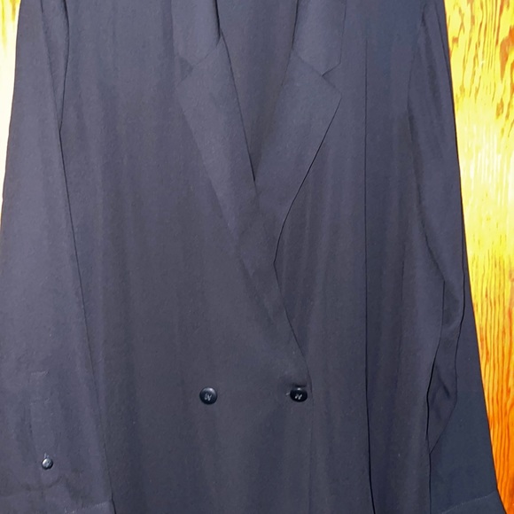 Black blazer blouse 🖤 - Picture 3 of 3